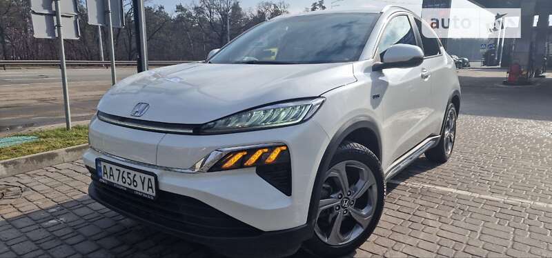 2022 honda m-nv top