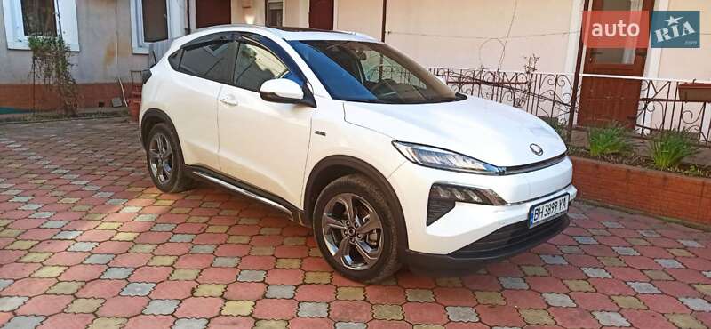 2022 honda m-nv
