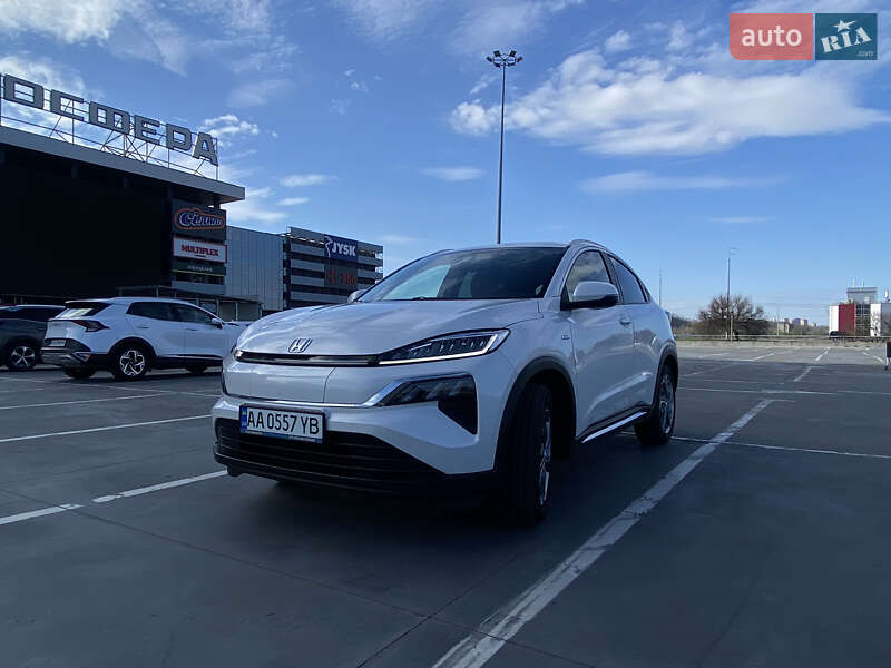 2022 honda m-nv top