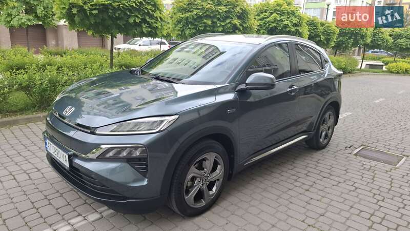 2022 honda m-nv