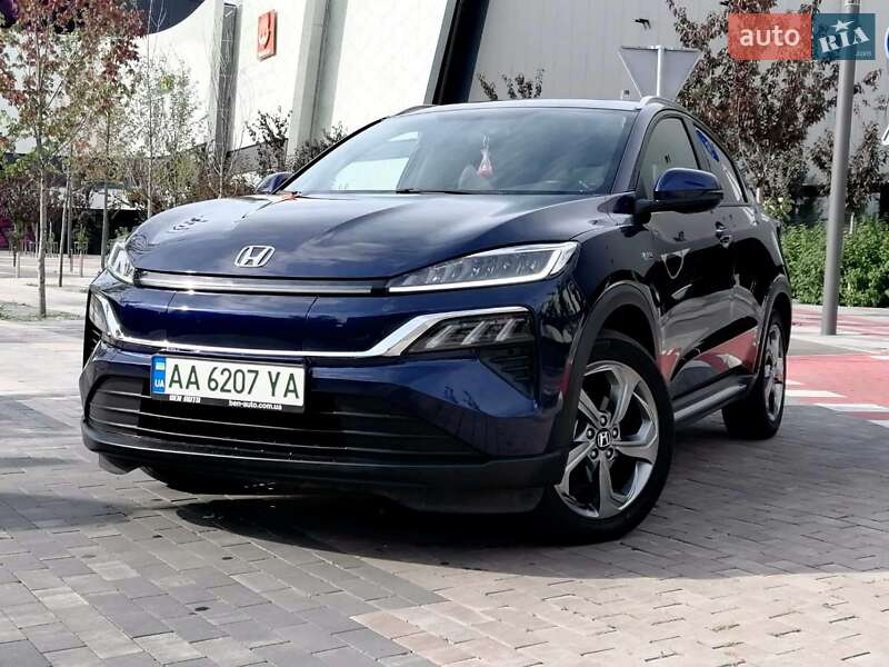 2022 honda m-nv
