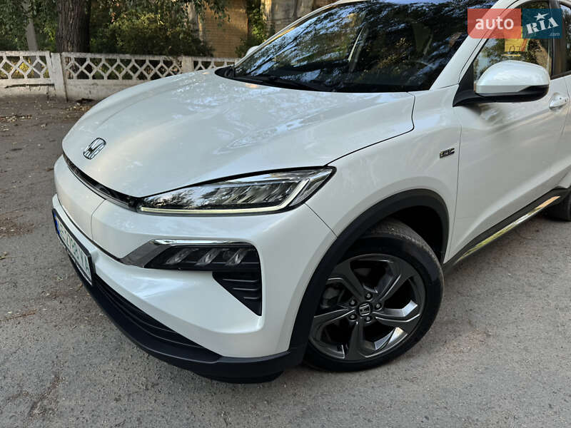 2022 honda m-nv