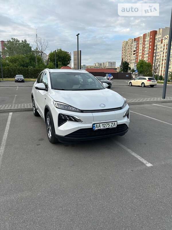 2021 honda m-nv