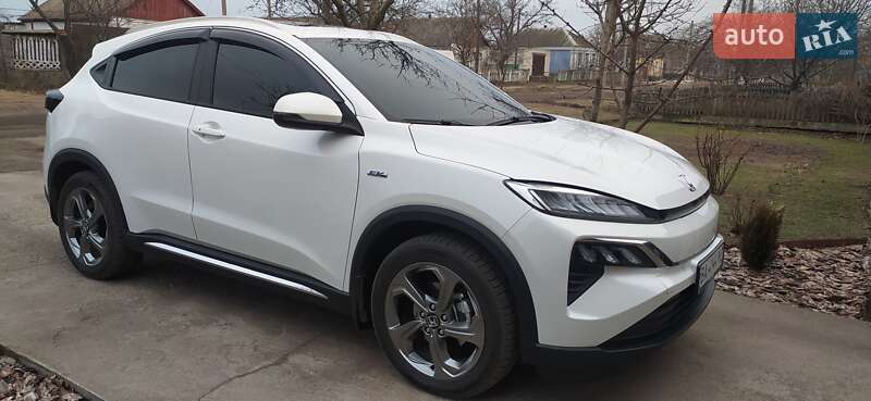 2022 honda m-nv