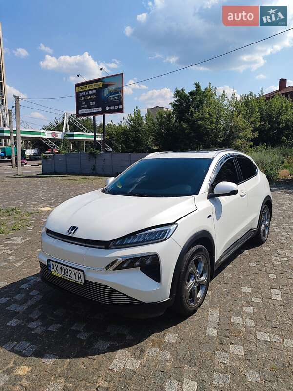 2022 honda m-nv