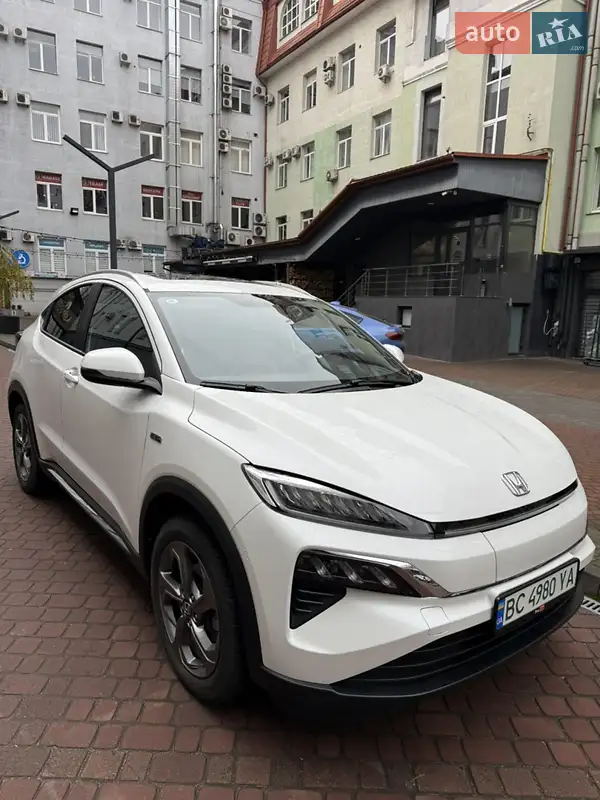 2022 honda m-nv