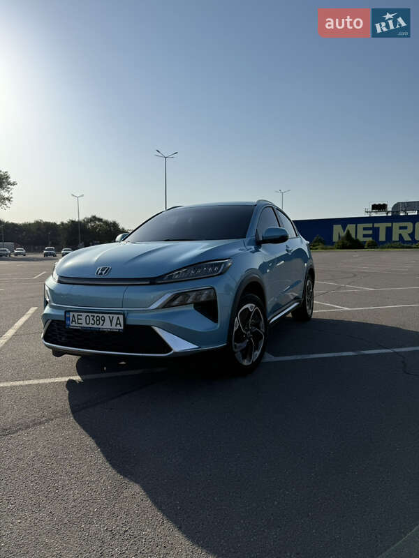 2023 honda m-nv