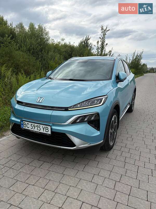 2023 honda m-nv