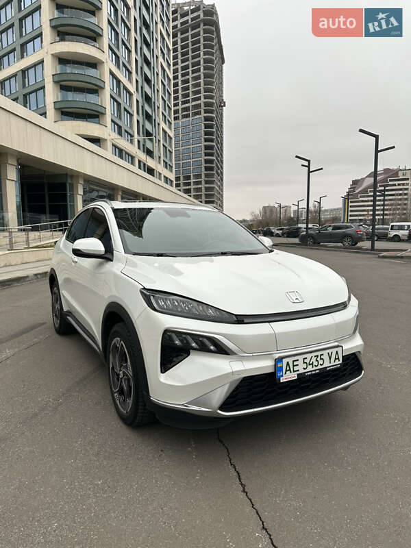 2024 honda m-nv