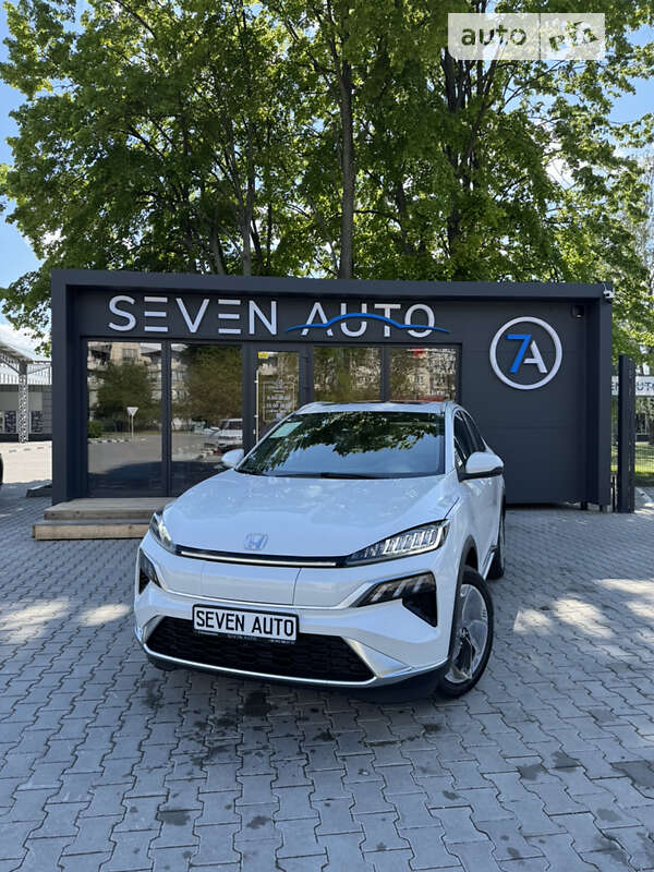 2023 honda m-nv