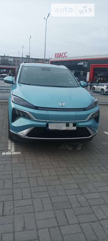 2023 honda m-nv