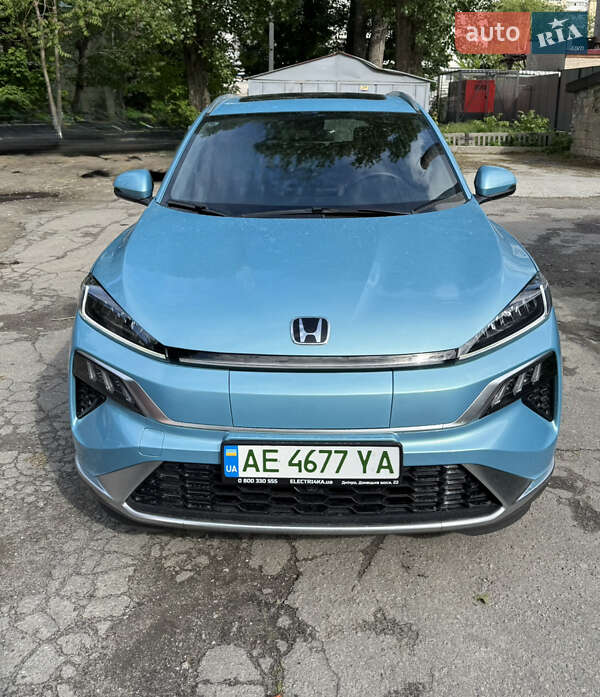 2023 honda m-nv