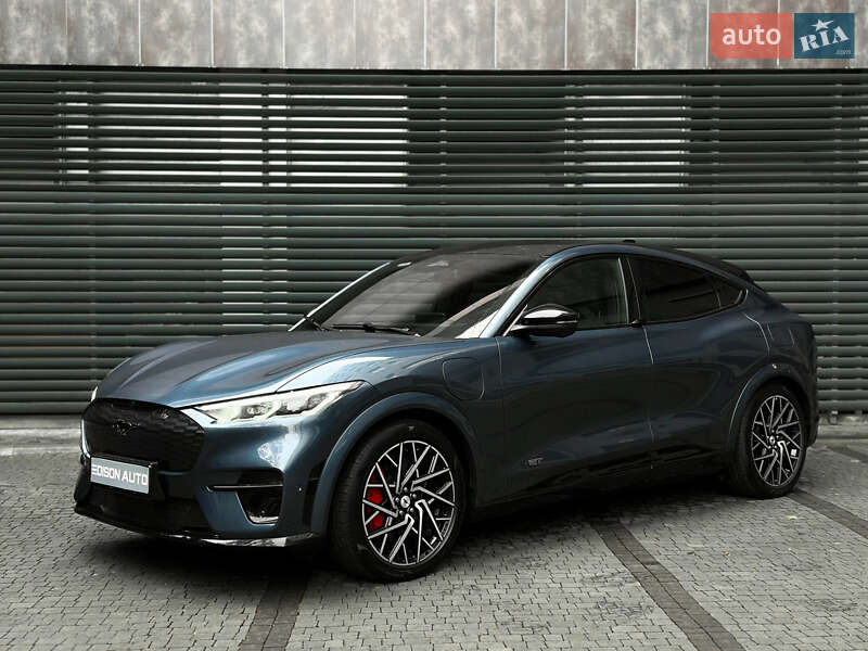 2022 ford mustang mach-e