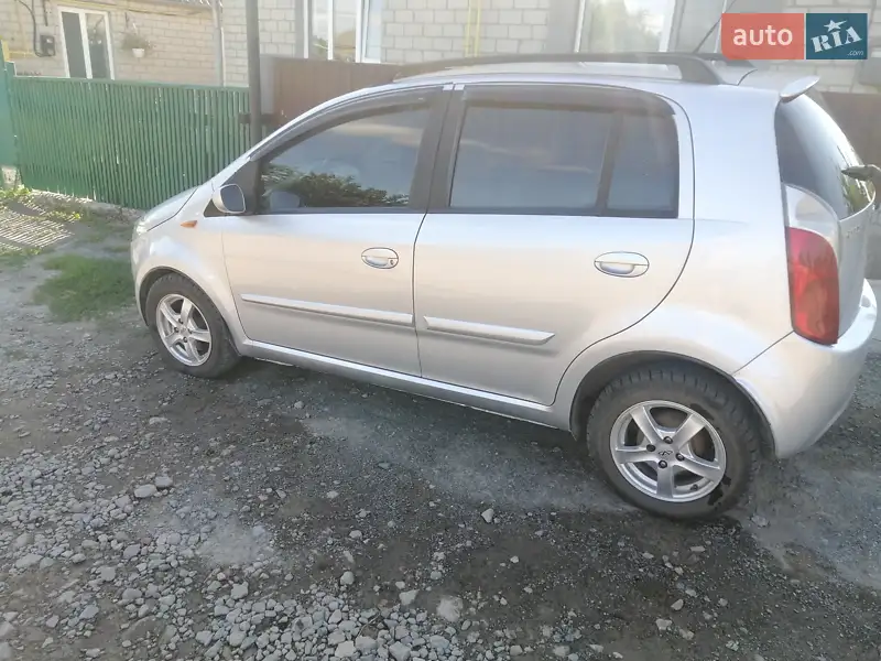 2011 chery kimo