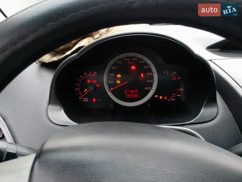 2011 chery m11