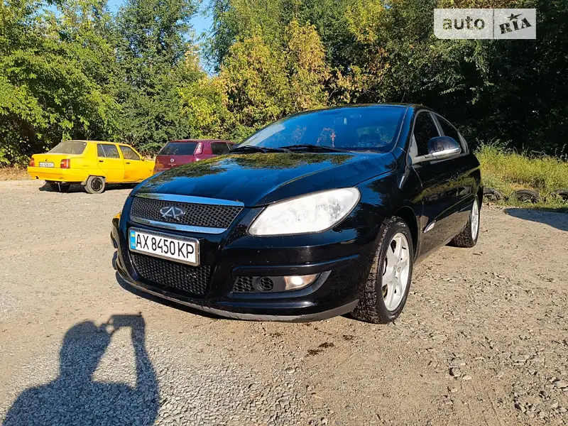 2012 chery m11
