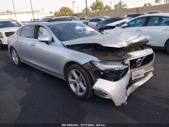 2017 volvo s90