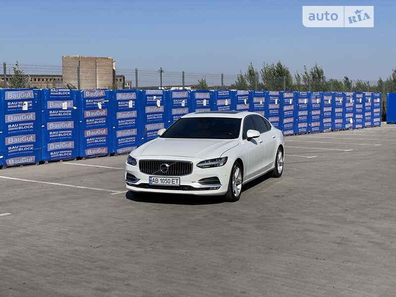 2017 volvo s90