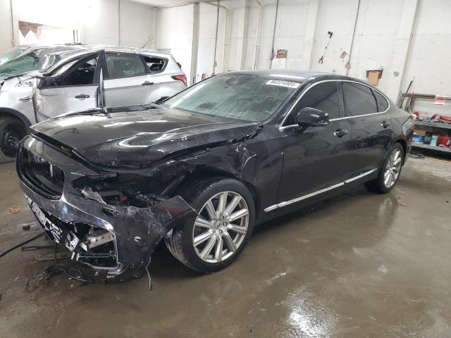 2018 VOLVO S90