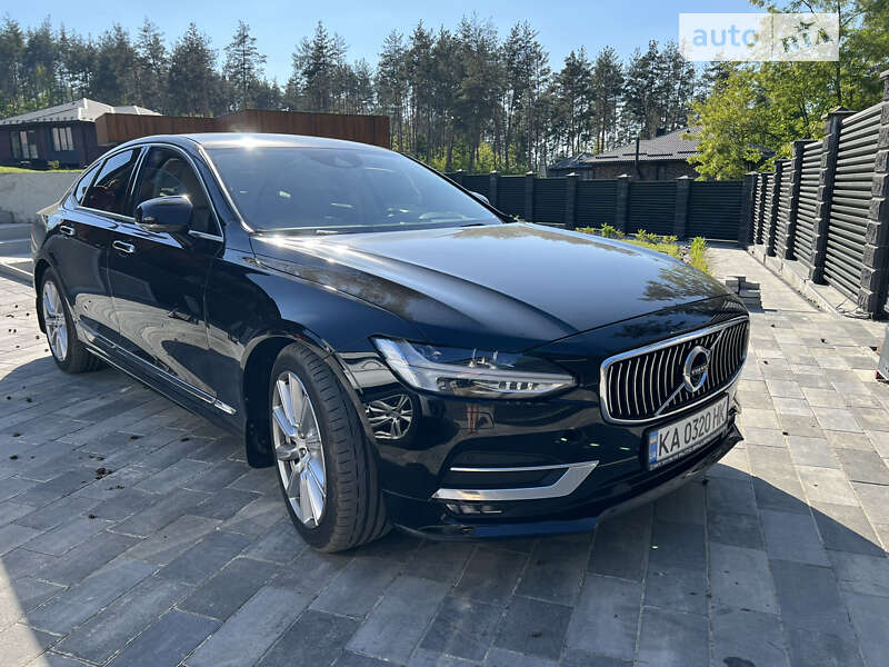 2019 volvo s90