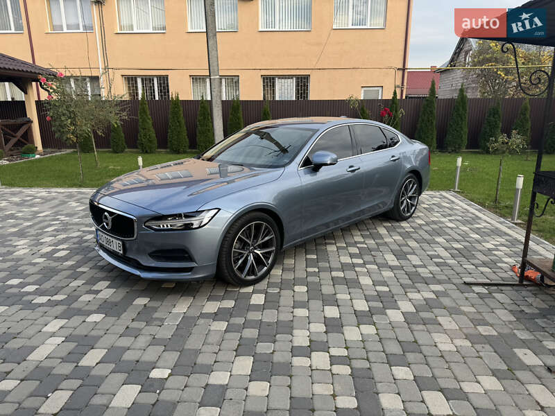 2017 volvo s90