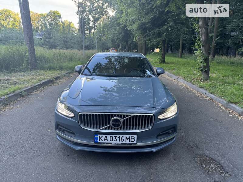 2023 volvo s90