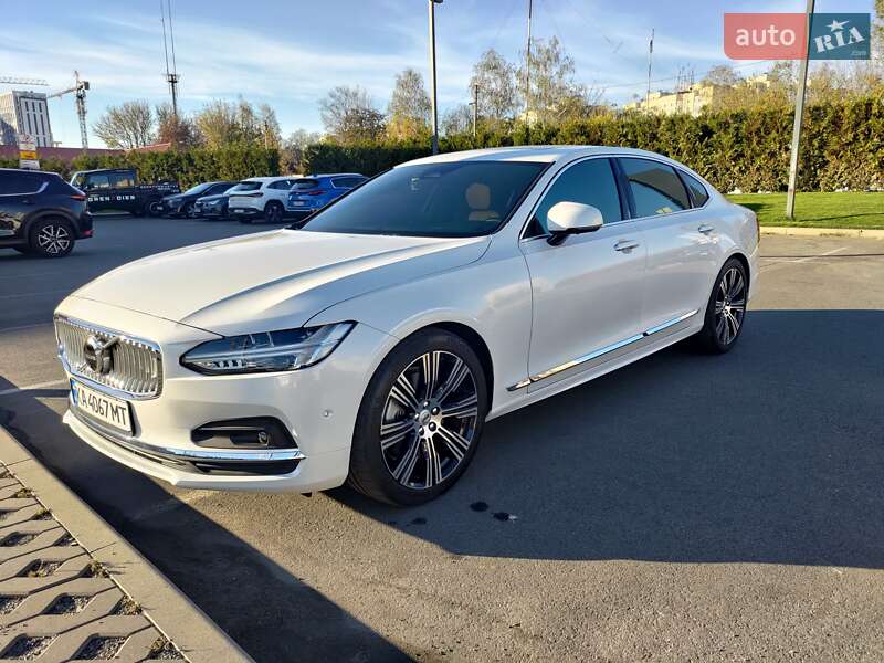 2022 volvo s90