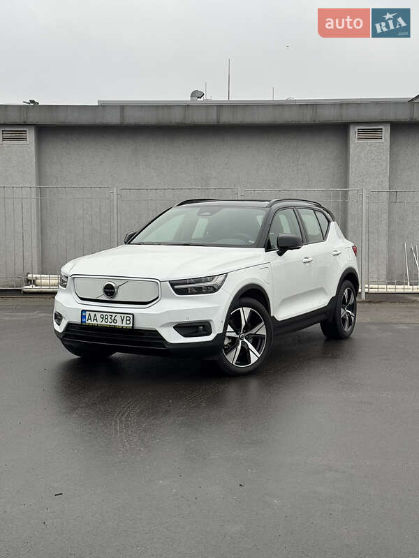 2021 volvo xc40