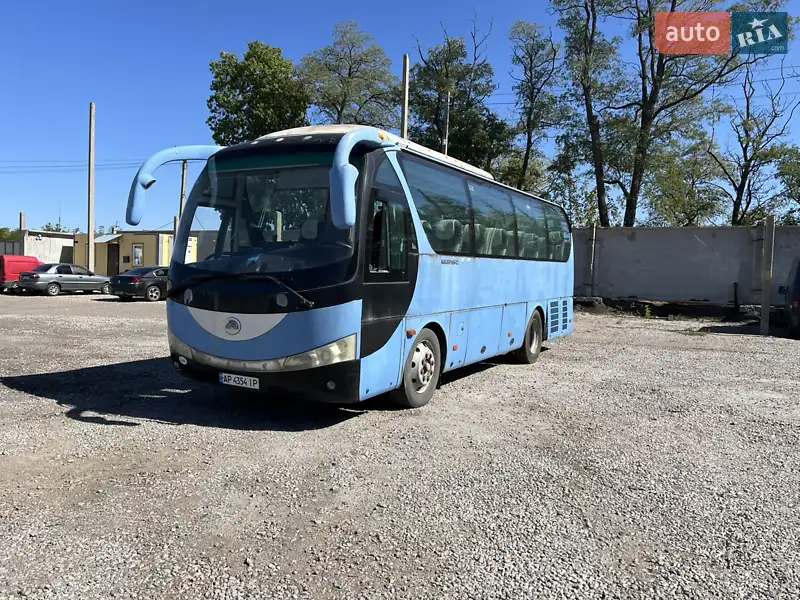 2007 yutong zk6831he