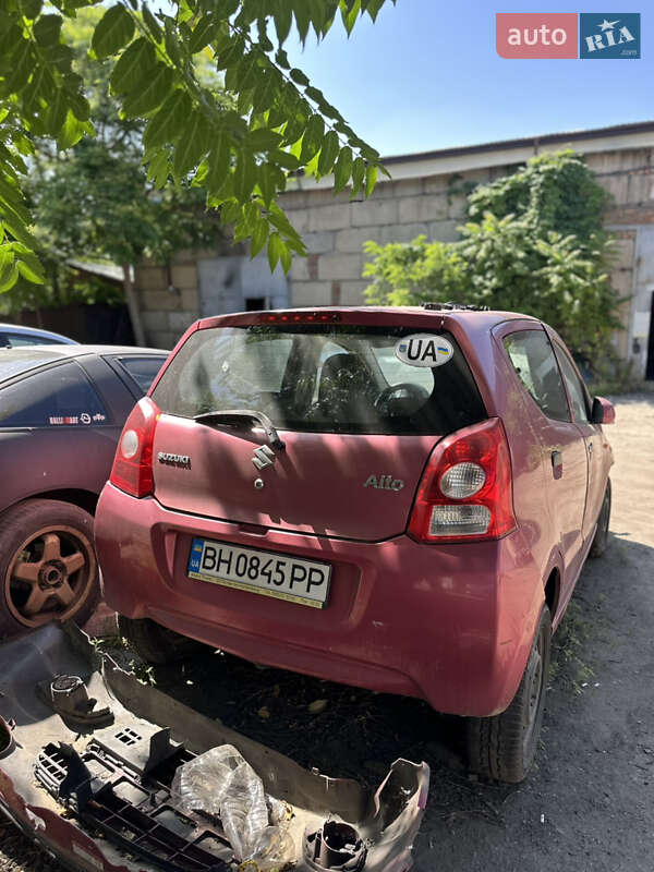 2010 suzuki alto