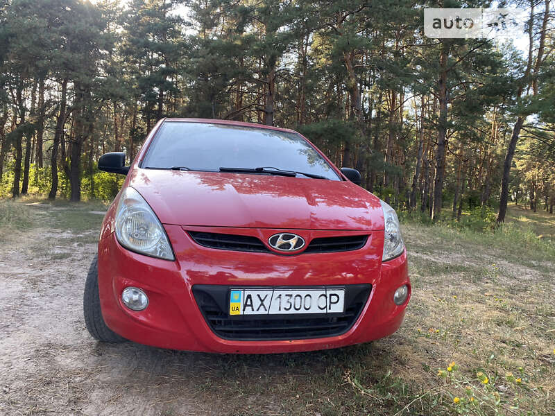 2012 hyundai i20