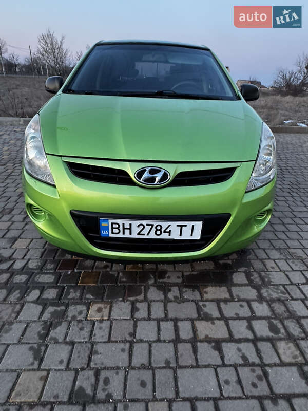 2010 hyundai i20