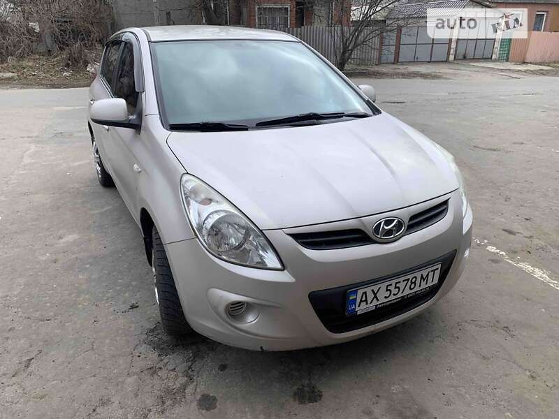 2011 hyundai i20