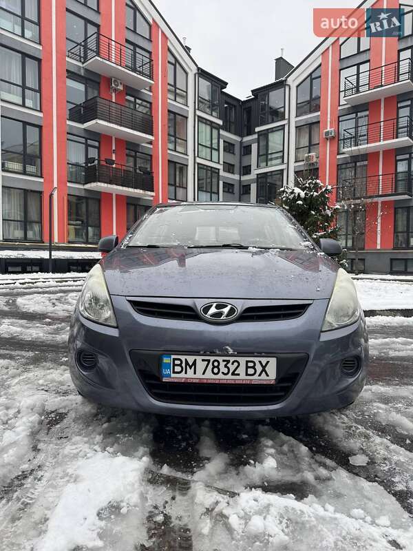 2011 hyundai i20