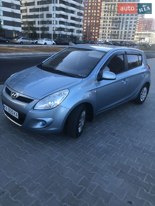 2012 hyundai i20