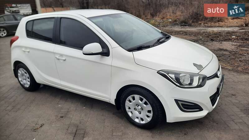 2013 hyundai i20