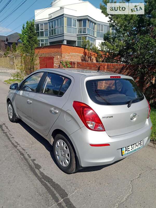 2013 hyundai i20