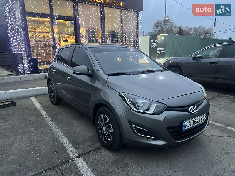 2012 hyundai i20