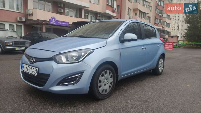 2013 hyundai i20