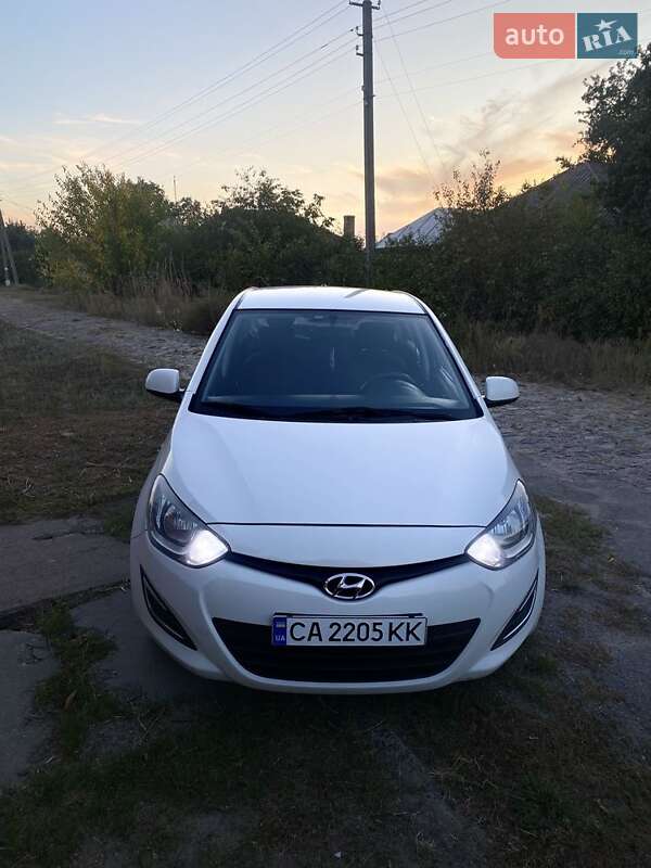 2013 hyundai i20