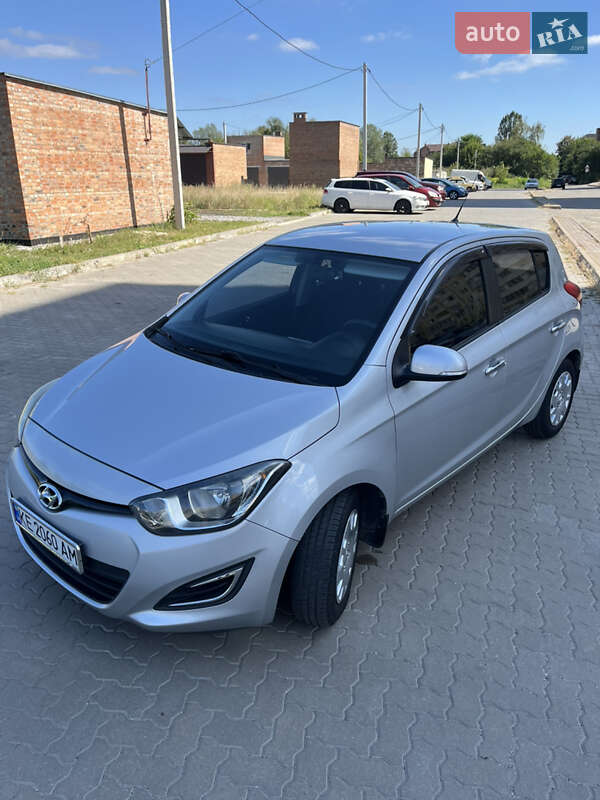 2014 hyundai i20