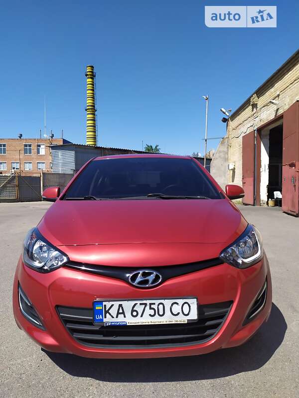 2014 hyundai i20