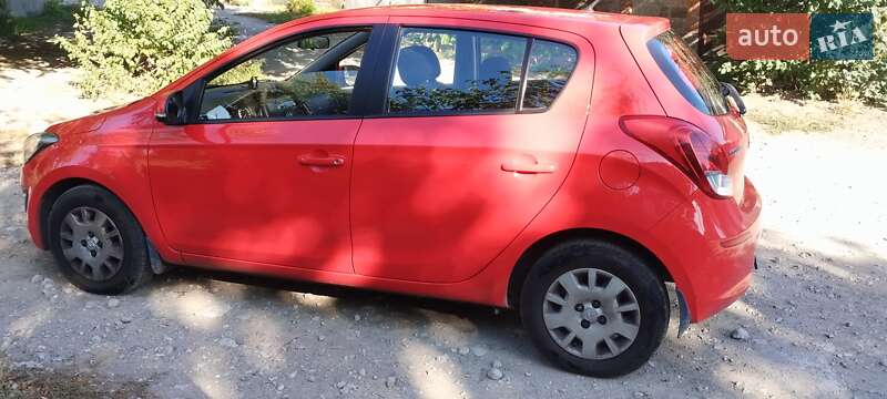 2014 hyundai i20