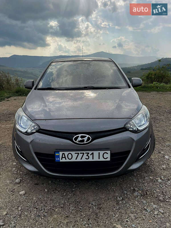 2014 hyundai i20