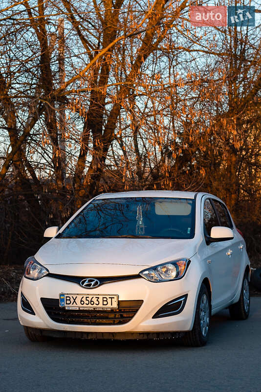 2014 hyundai i20