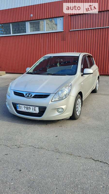 2010 hyundai i20