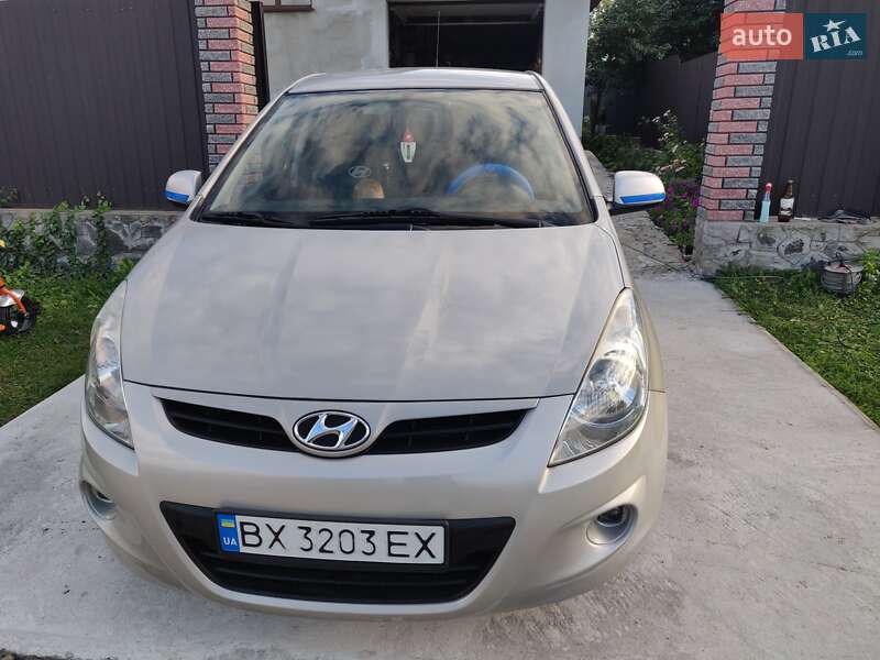 2012 hyundai i20