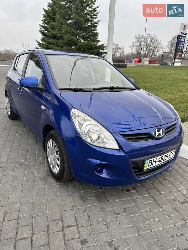 2010 hyundai i20