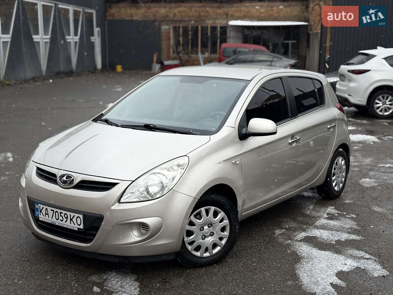 2011 hyundai i20