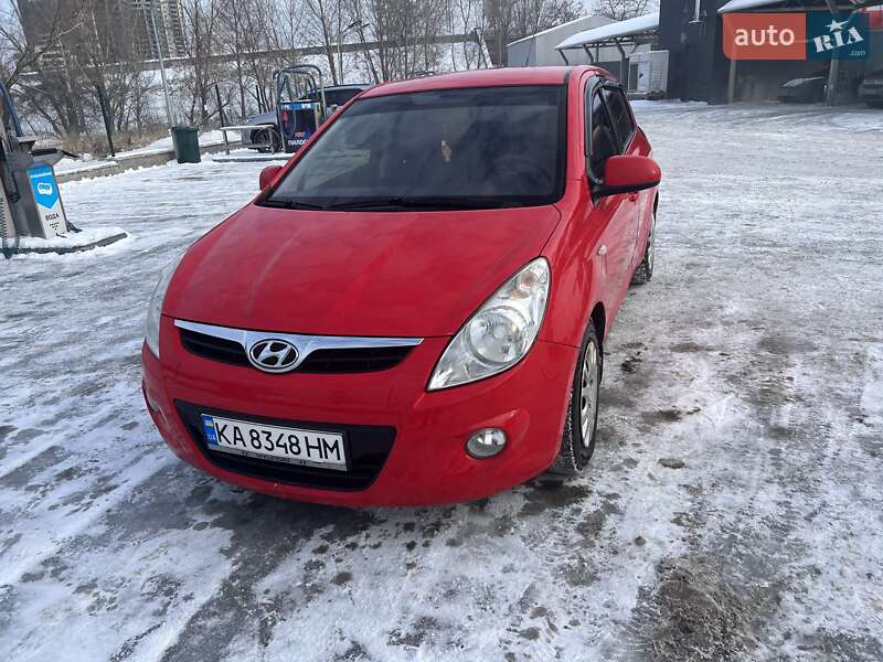 2011 hyundai i20